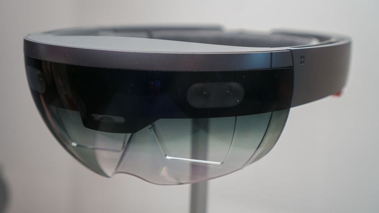 Fotografía de las microsoft hololens 2, compatibles con Windows Mixed Reality