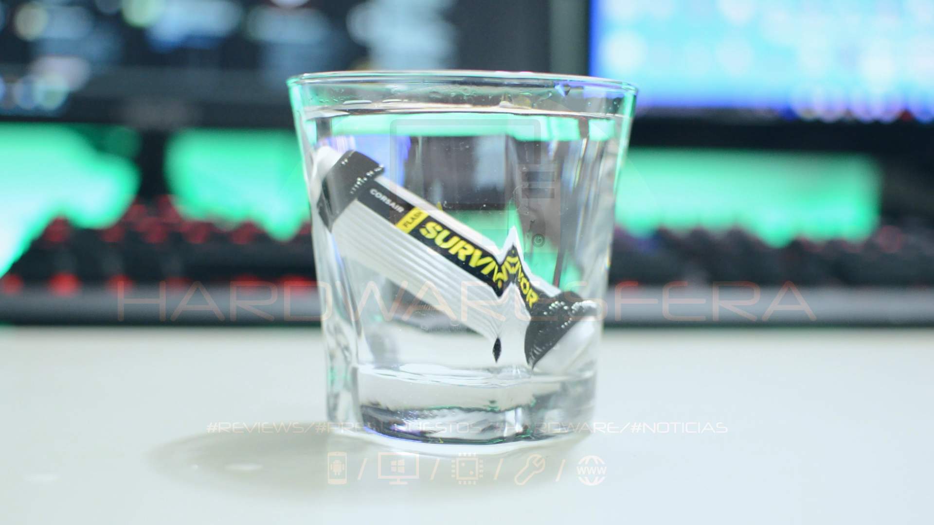 Corsair Survivor 256 GB 03