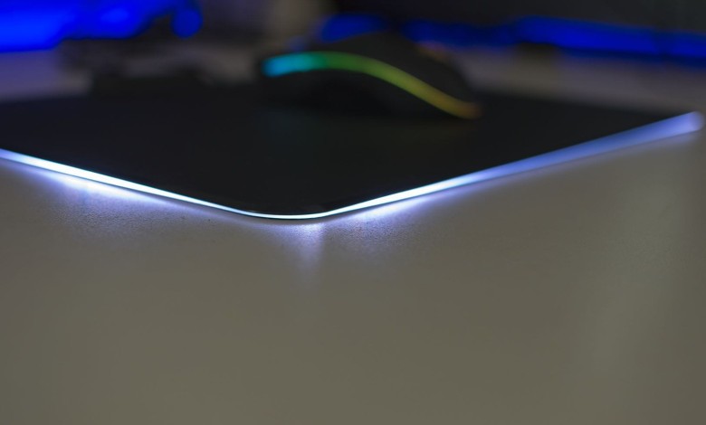 Razer firefly detalle iluminacion lateral