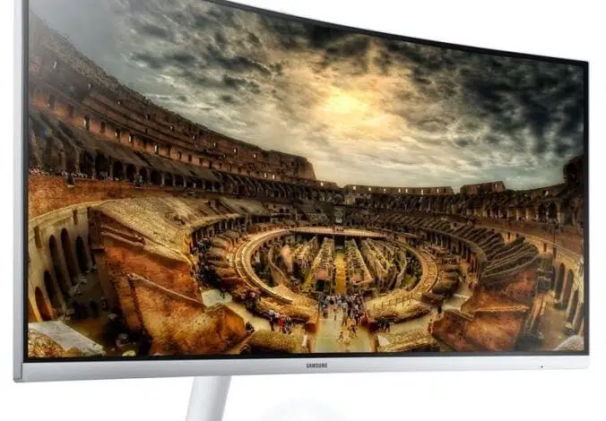 Samsung C34F791 1 676x600