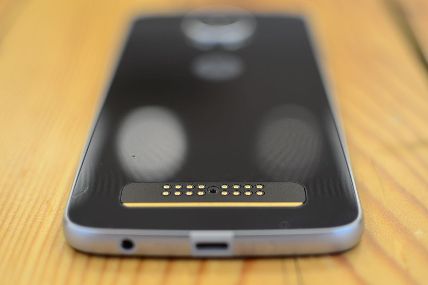 Moto Z2 Play