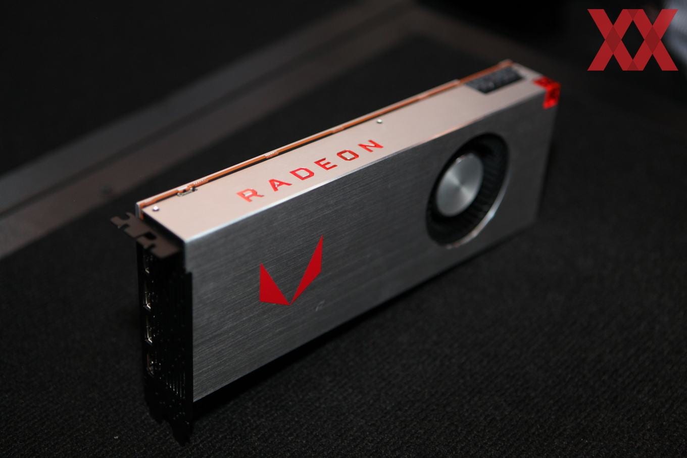 AMD Radeon RX Vega 64 Limited Edition 1 1