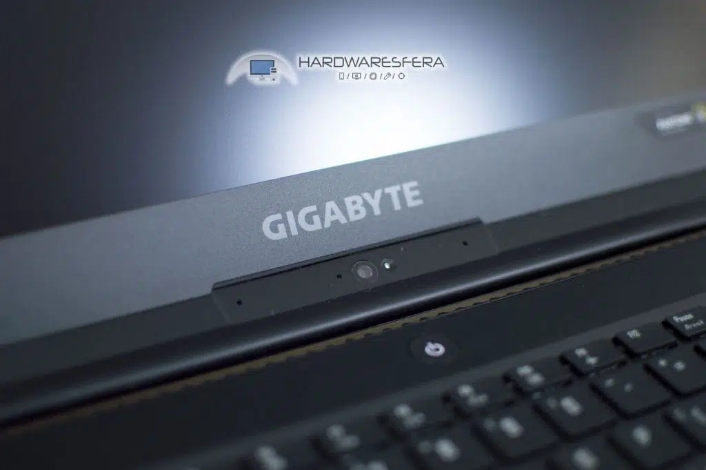 Portatil GigaByte Aero 15 04