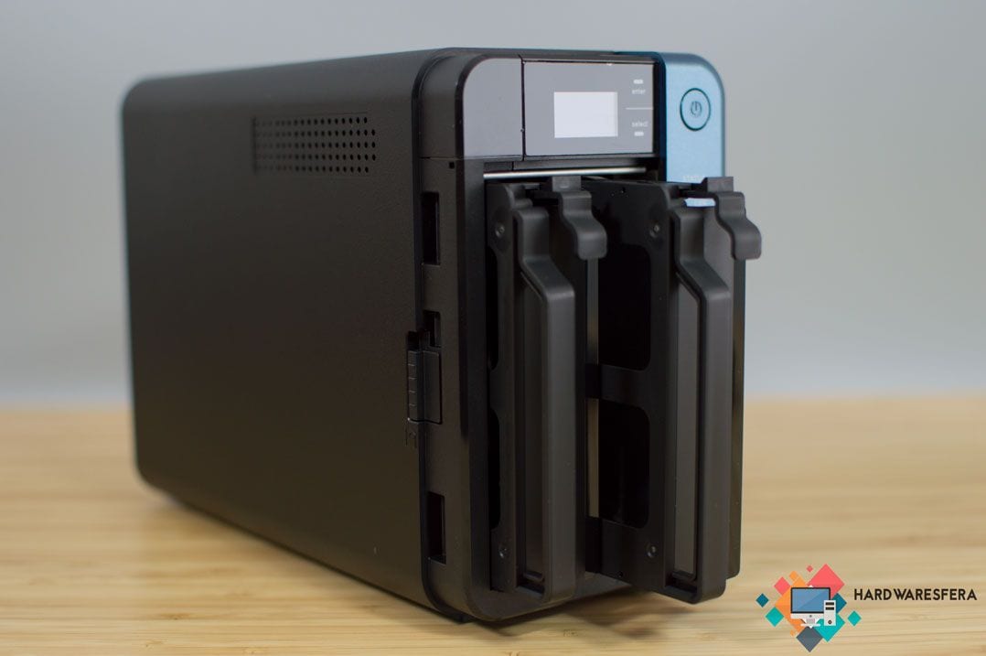 QNAP NAS TS25B 8
