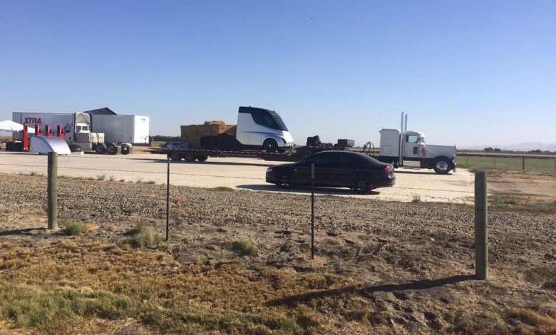 tesla semi truck leak