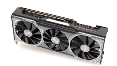 SAPPHIRE NITRO RX Vega 64 15