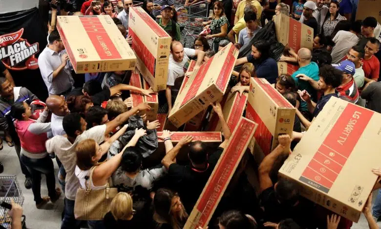 black friday locura compras escasez