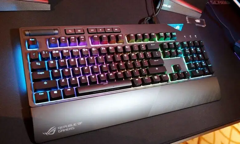 ASUS RoG STRIX Flare 1