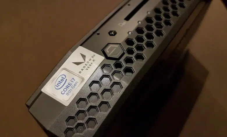 intel nuc hades canyon amd rx vega 3