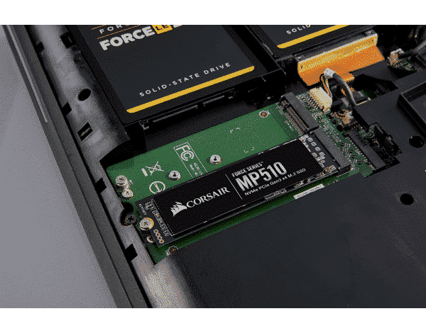 SSD CORSAIR