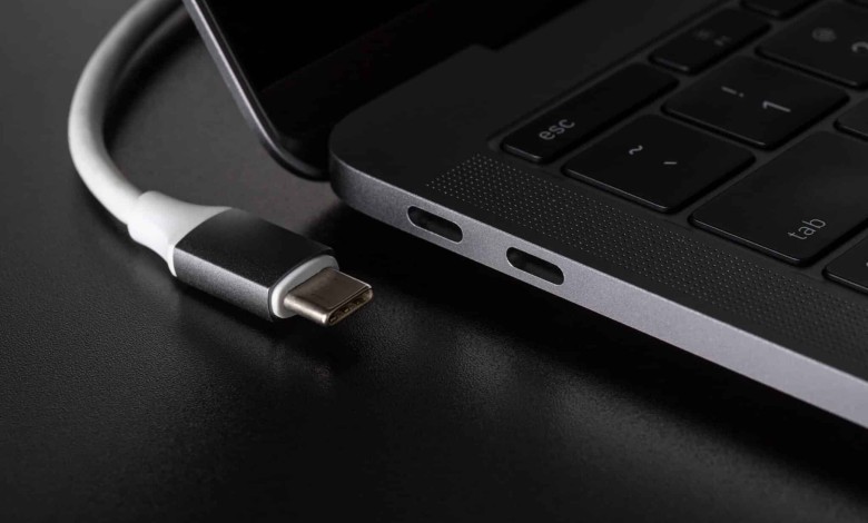 usb 4 thunderbot type c