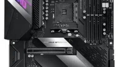 ASUS ROG Crosshair VIII Hero 1