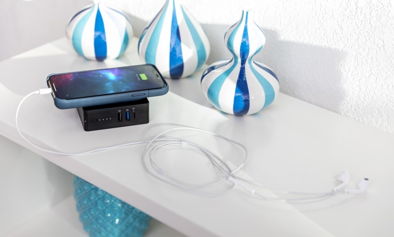 mophie Powerstation Hub 648 12 ps hub jp acc charging vases 2000px 9995 euros