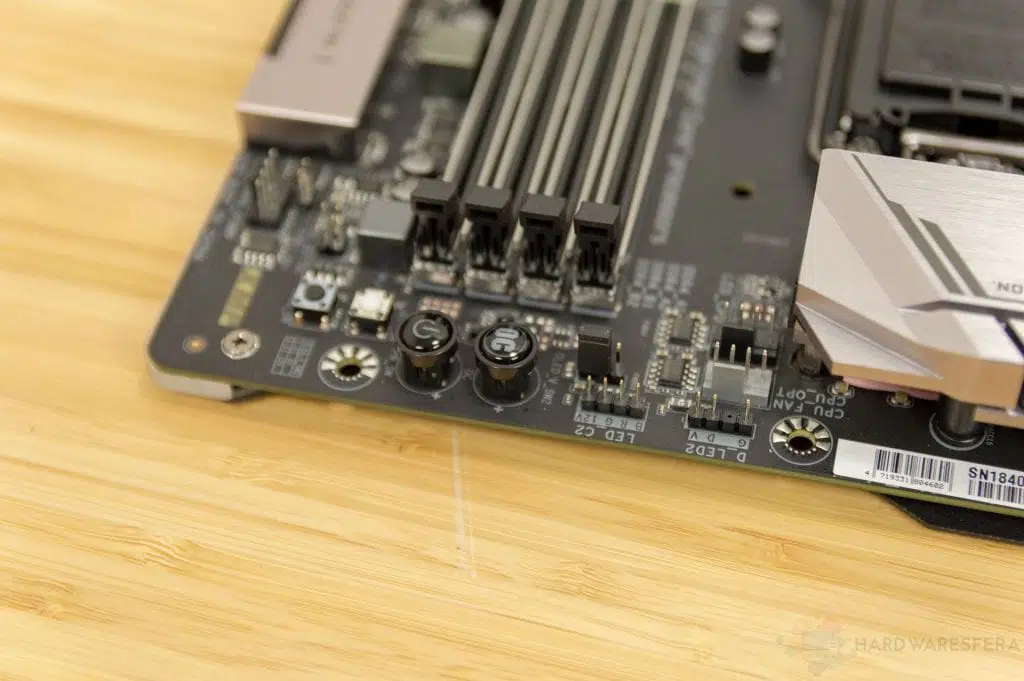 Gigabyte AORUS Z390 Xtreme 7