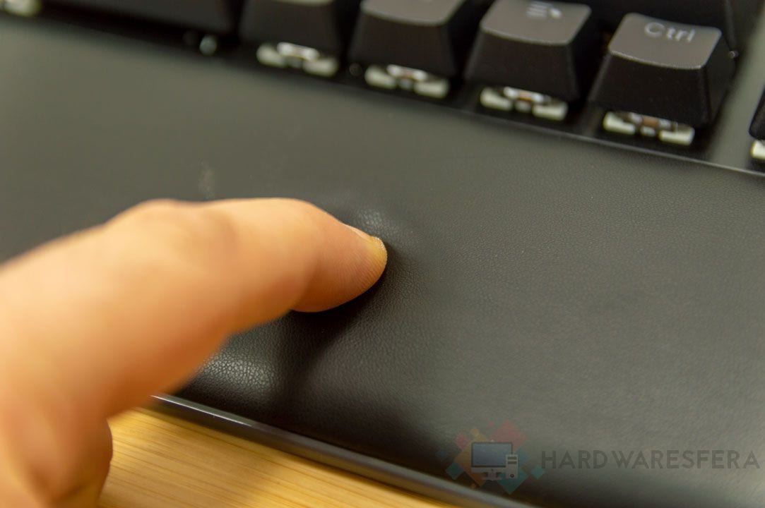 Teclado mecanico Mars Gaming MK5 comodidad