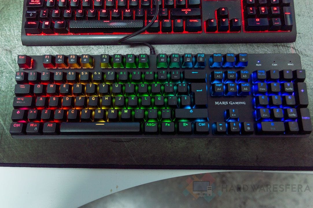 Teclado mecanico Mars Gaming MK5 completo rgb