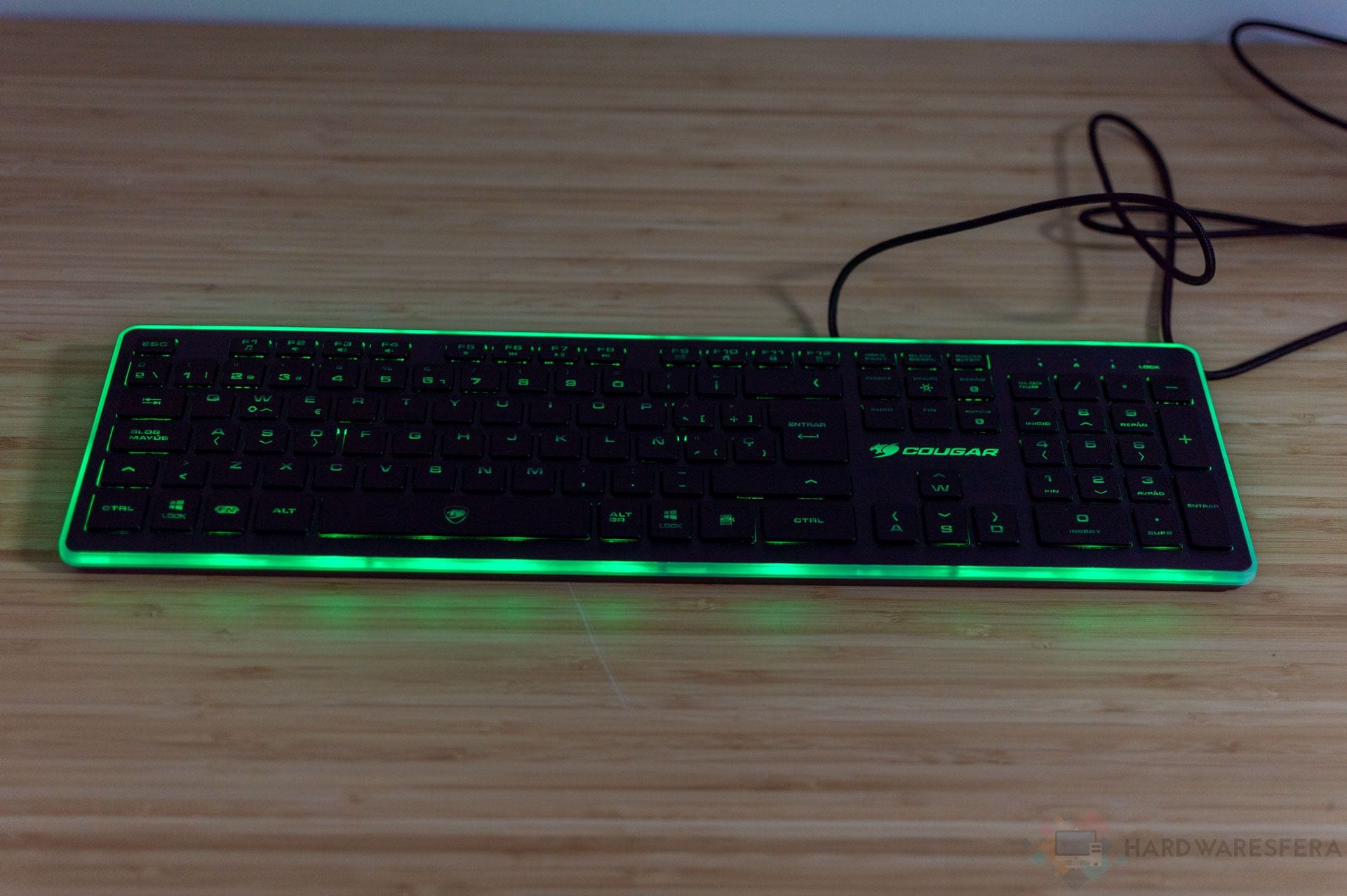 cougar vantar rgb verde