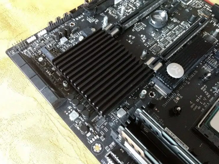 asus amd x570 chipset disipador pasitvo 