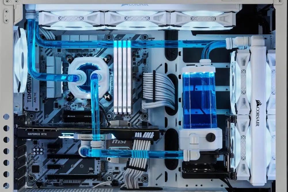 Corsair Hydro X en blanco