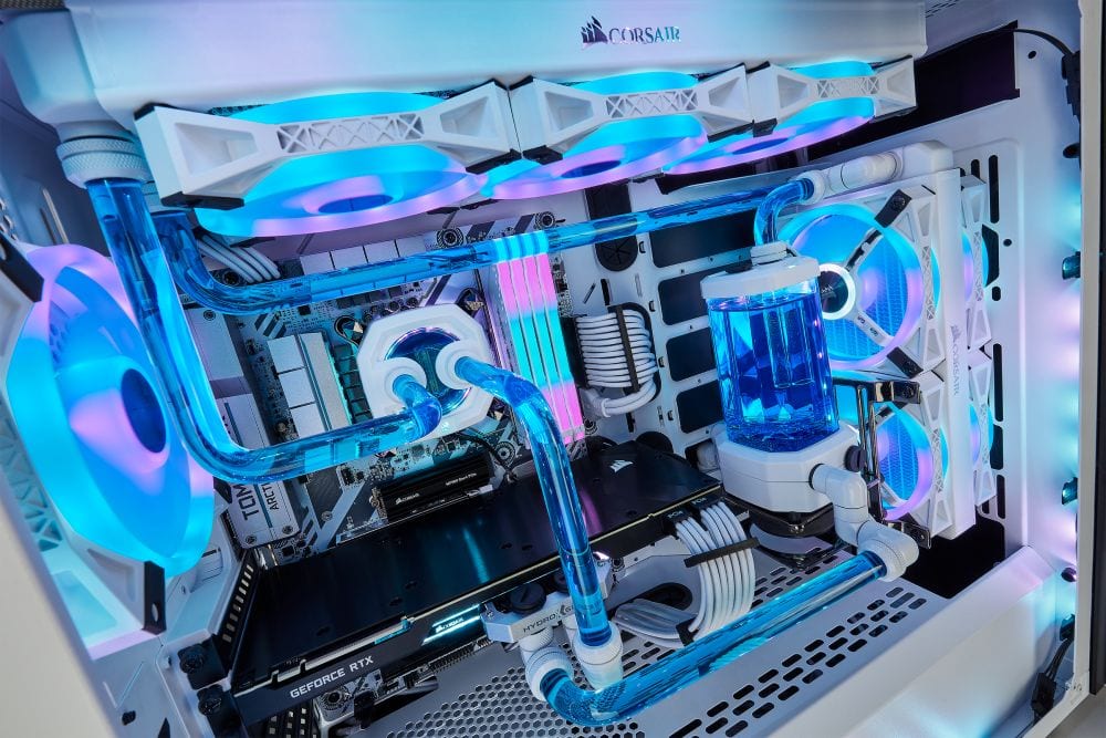 Corsair Hydro X en blanco
