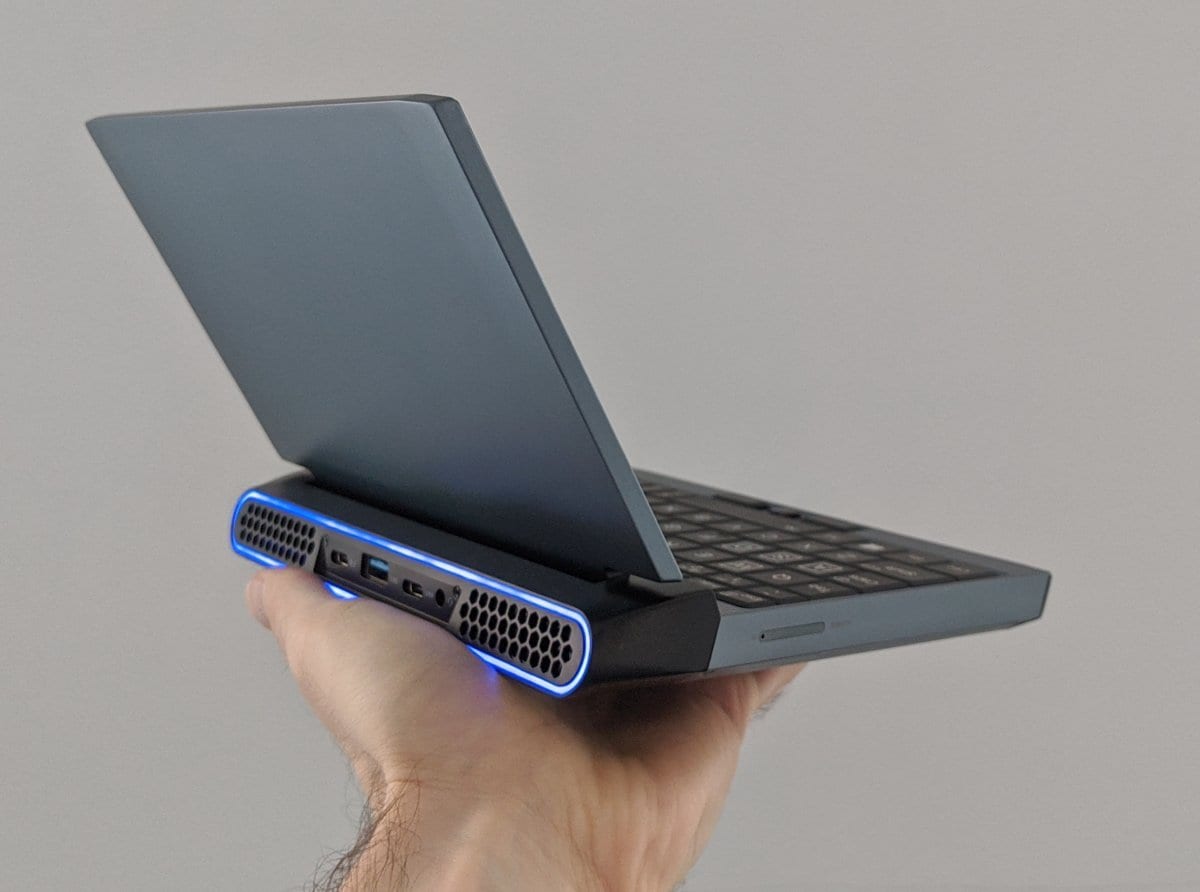 One-Netbook-One-GX-tamaño