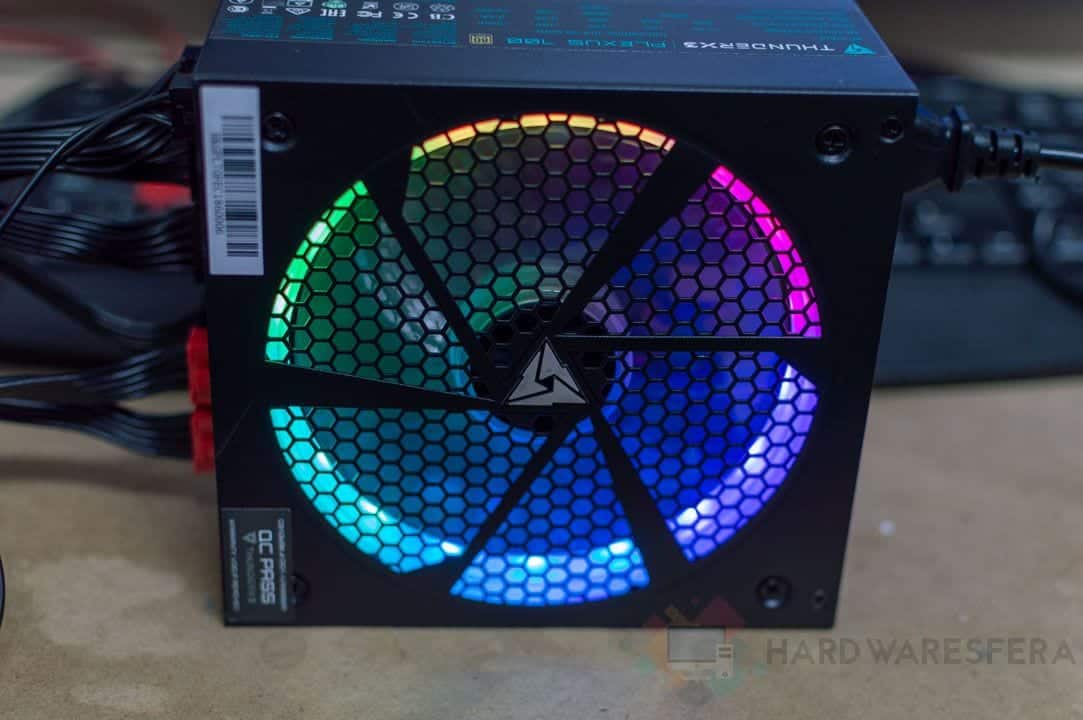 Fuente-de-alimentacion-Thunder-X3-Plexus-700w ventilador rgb