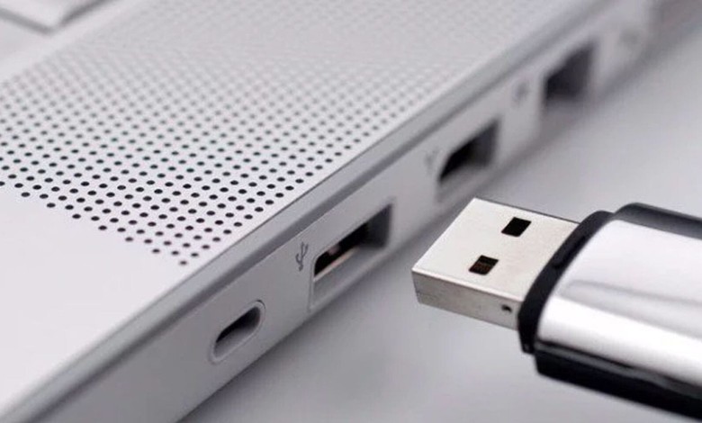 puerto-usb-conector