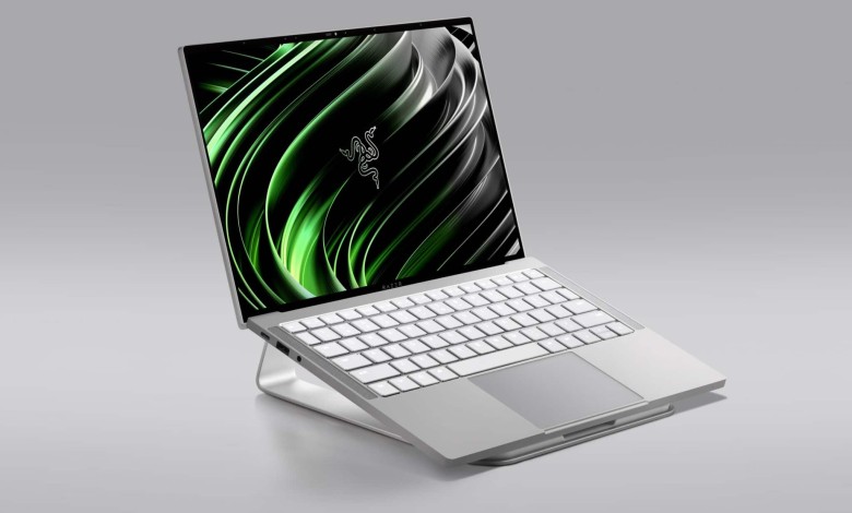 Razer-Book-13-portatil-gamer-gaming-intel-core-i5-i7