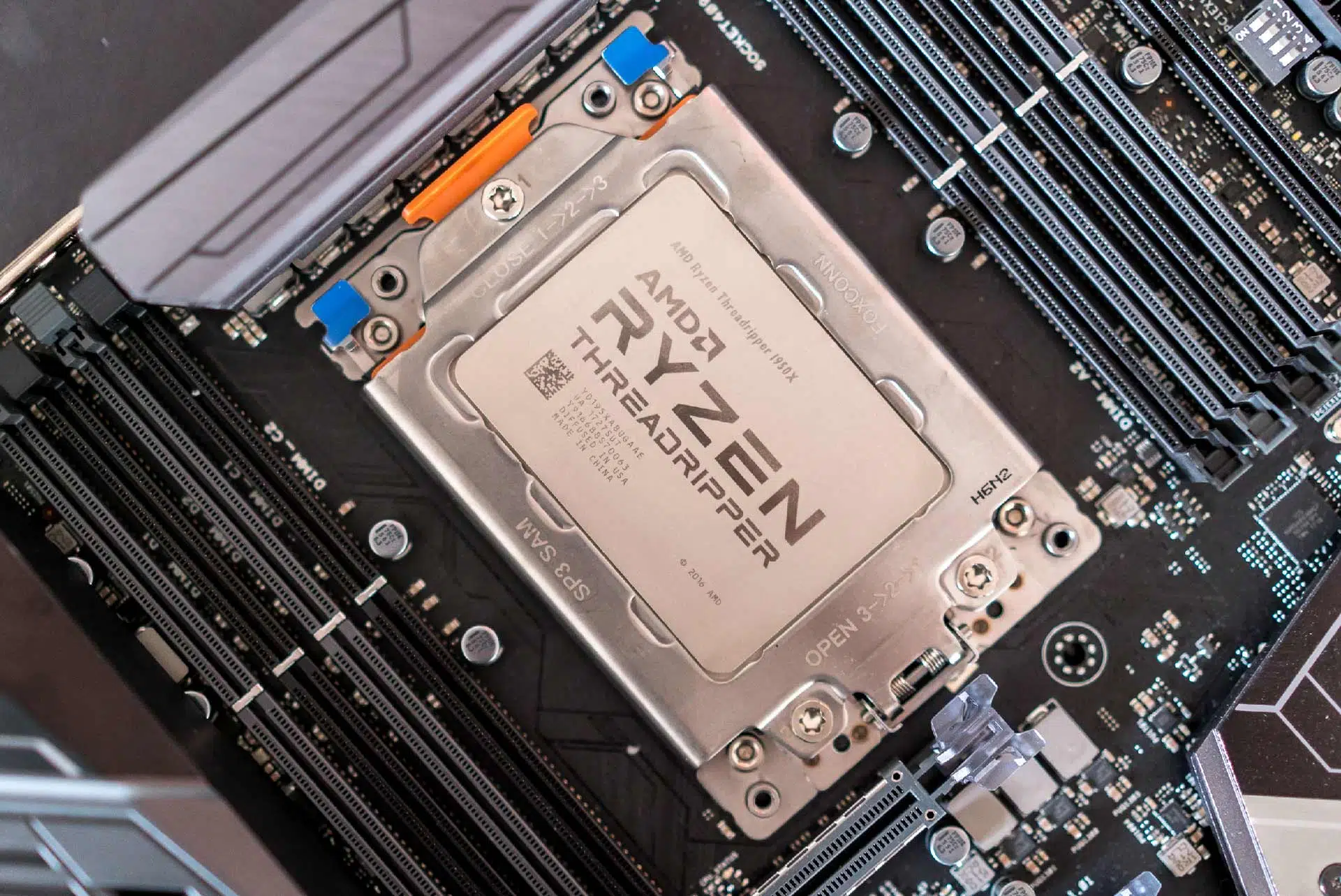 Vista de un procesador AMD Ryzen Threadripper 5000