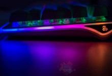 Teclado Gaming NEWSKILL SERIKE IVORY elevacion interruptores