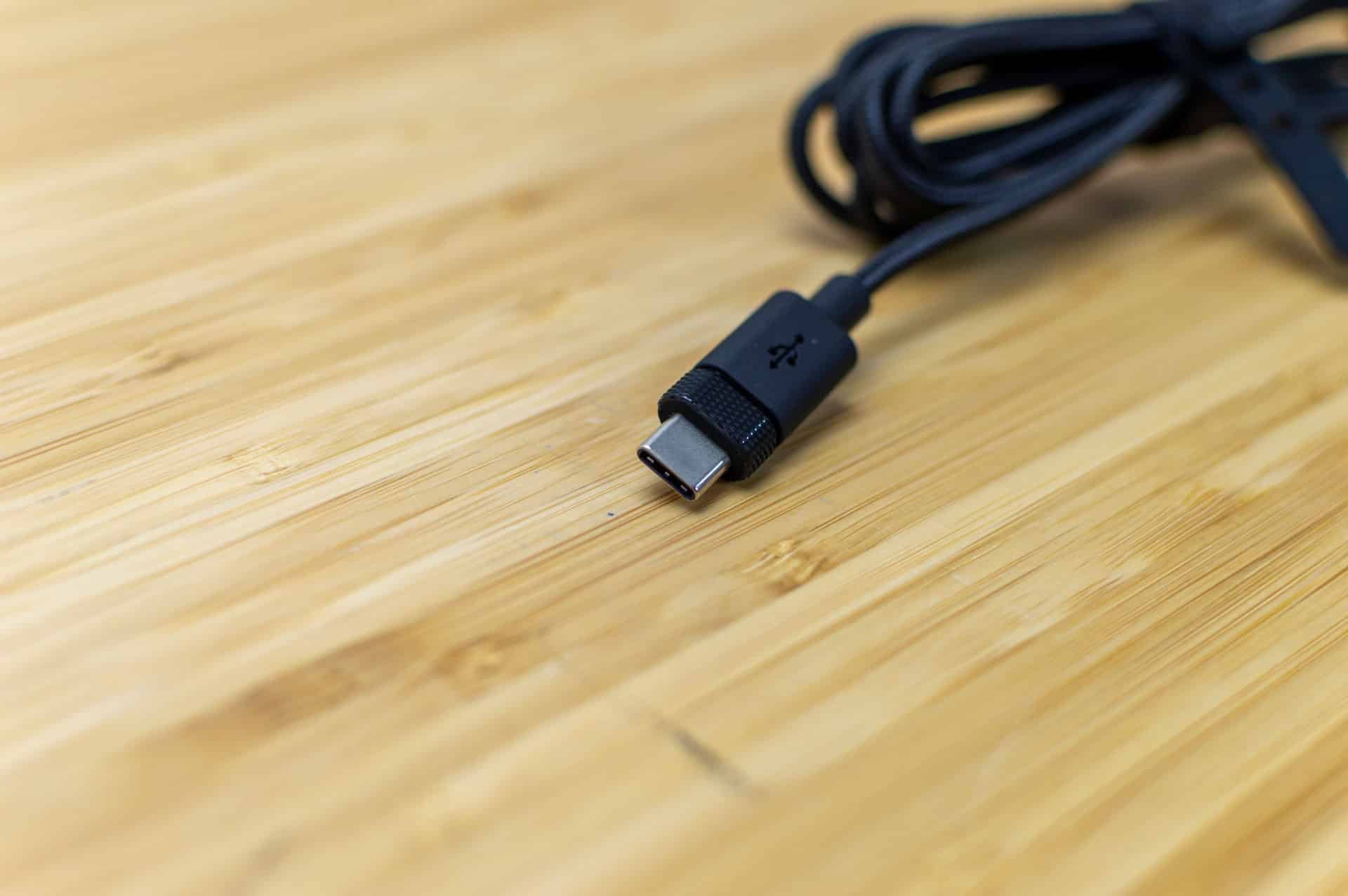 alfombrilla corsair mm700 cable usb c tipo type usb-c