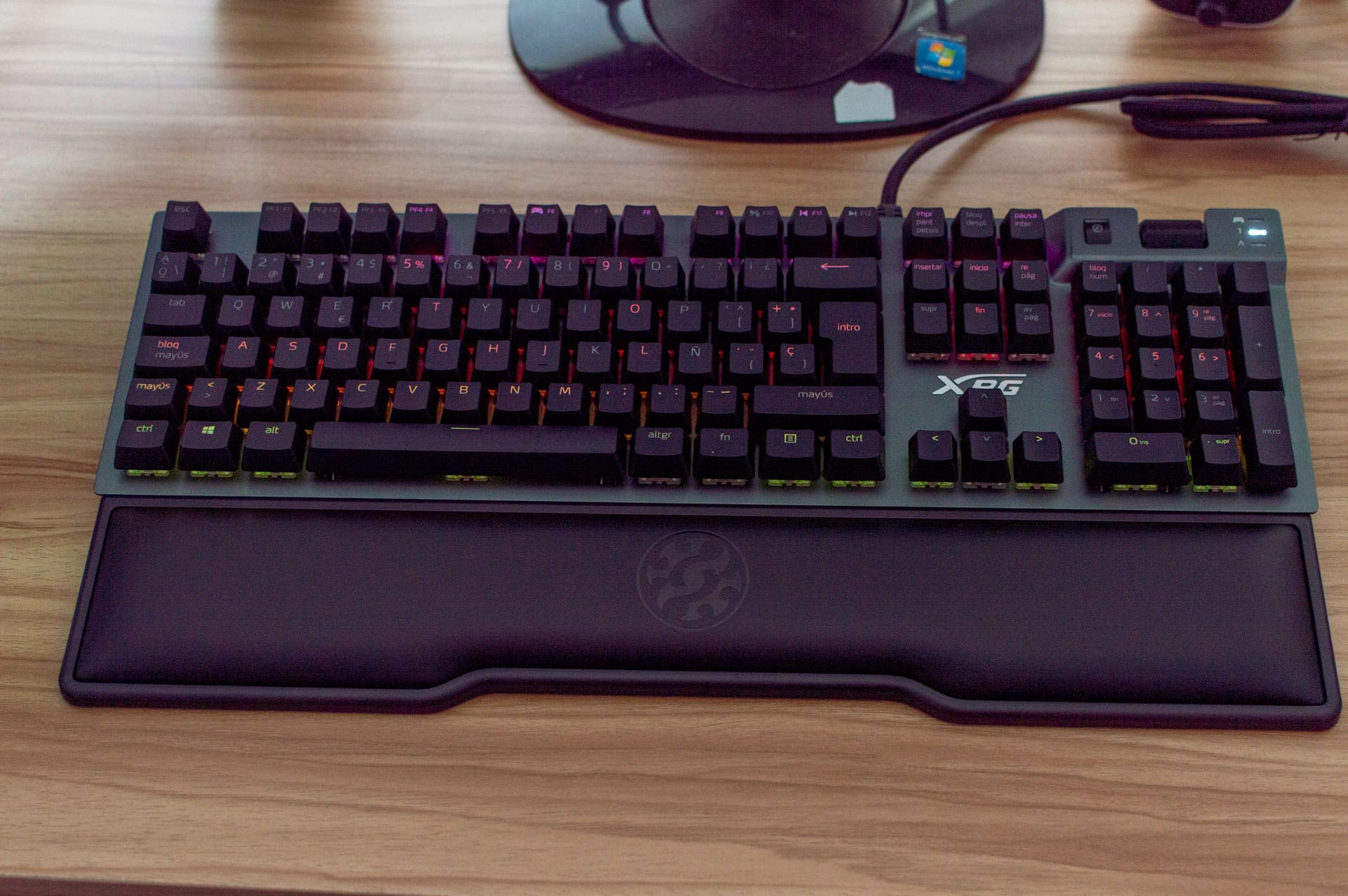 teclado xpg summoner rgb
