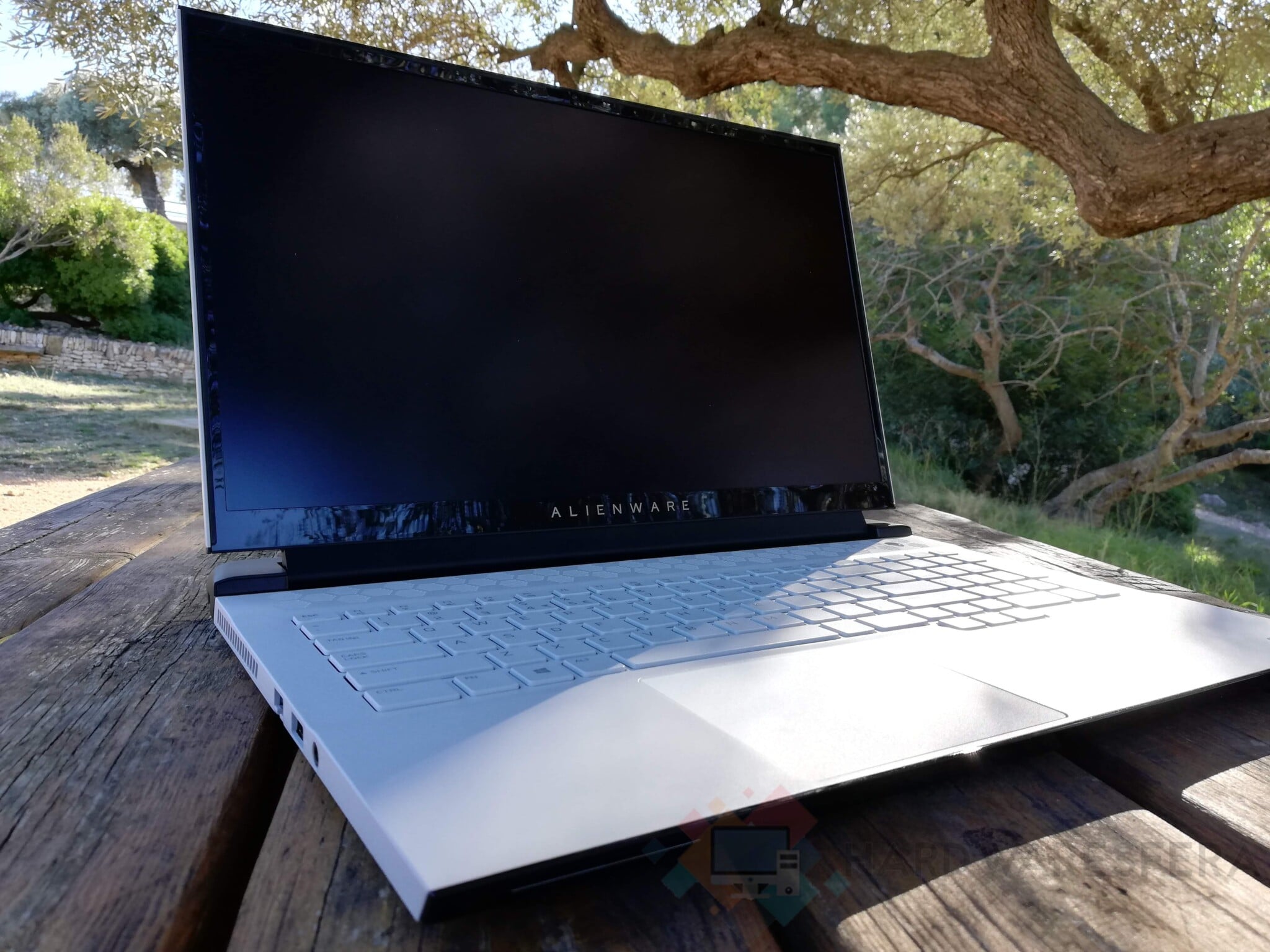 Portatil Alienware M15 R3 (24) review analisis