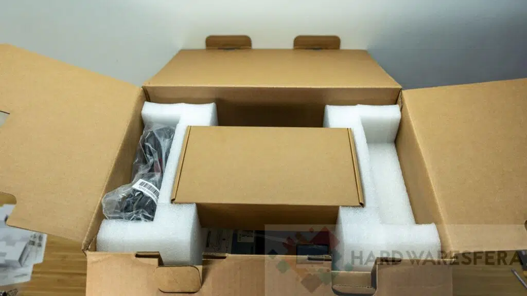 QNAP TVS-x72xt+