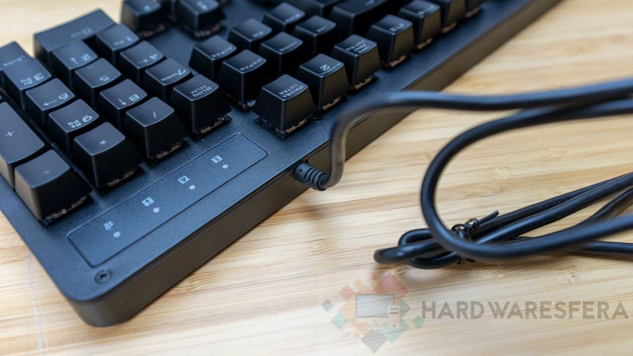 Teclado mecanico TRUST GXT 863 Mazz