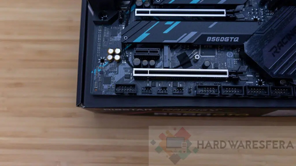 placa base BIOSTAR B560GTQ Racing