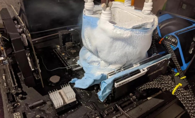 i9-12900K overcloking extremo con nitrogeno liquido