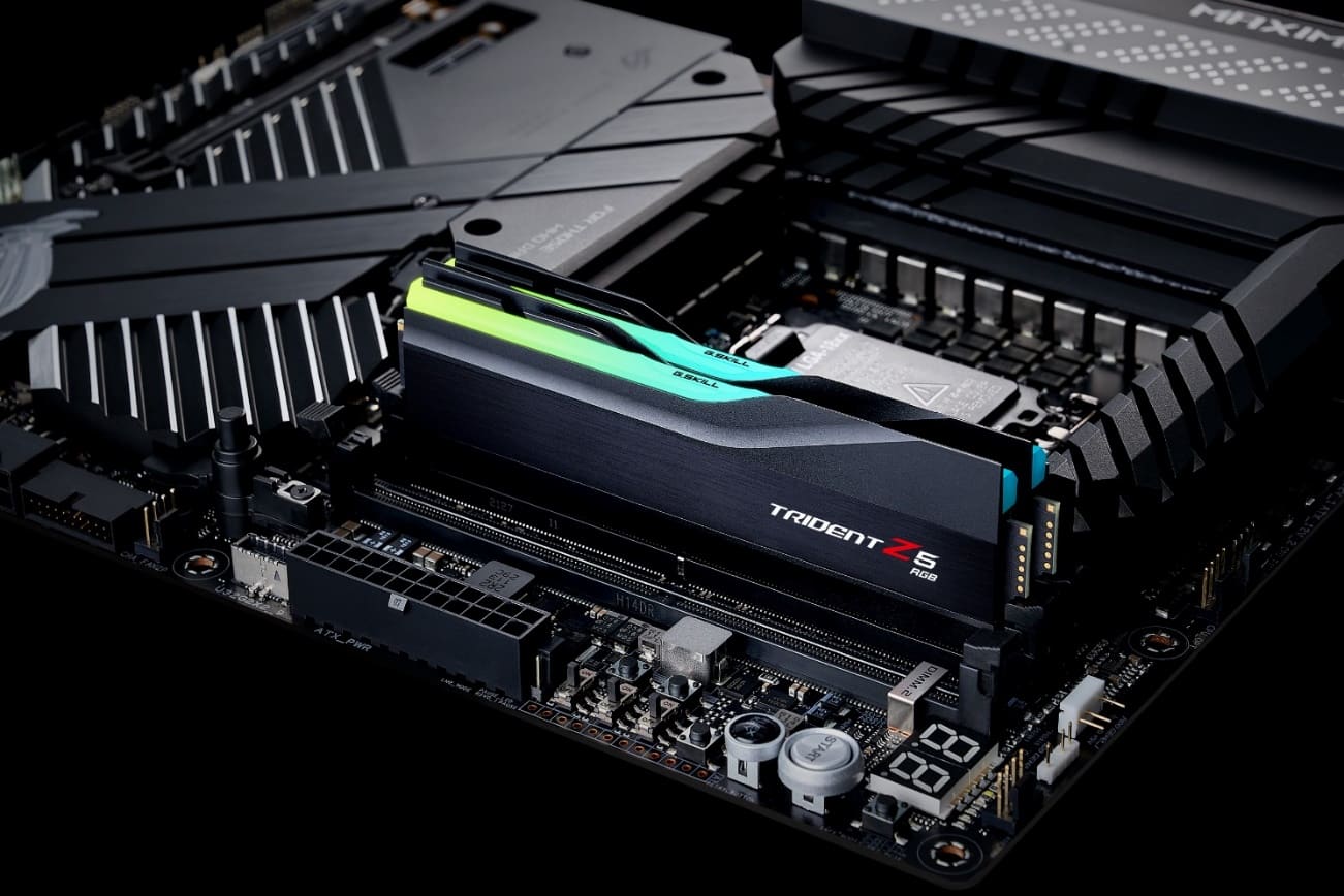 ASUS ROG Z690 APEX G.SKILL Trident Z5 record mundial overclocking extremo