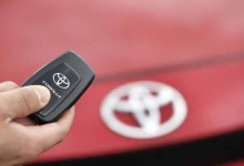 toyota-coche-llavero-inteligente-abrir-puerta