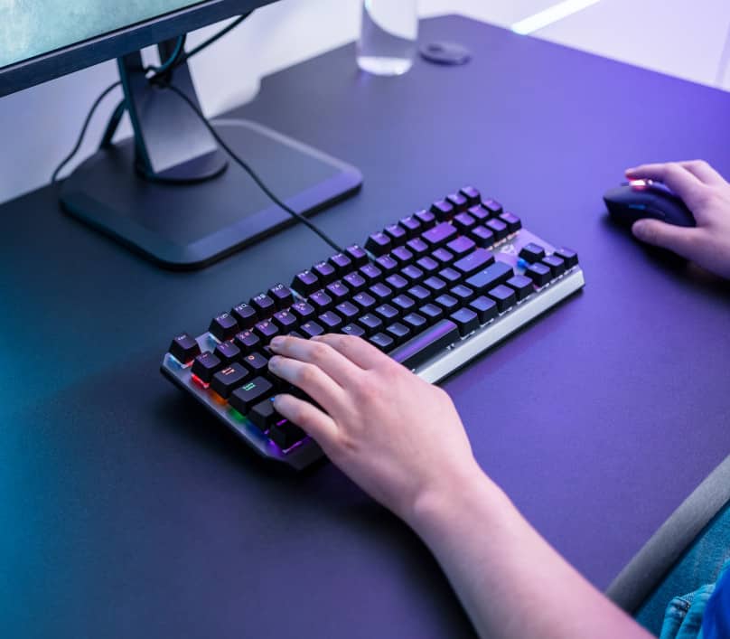 gtx 834 callaz trust teclado tkl 2