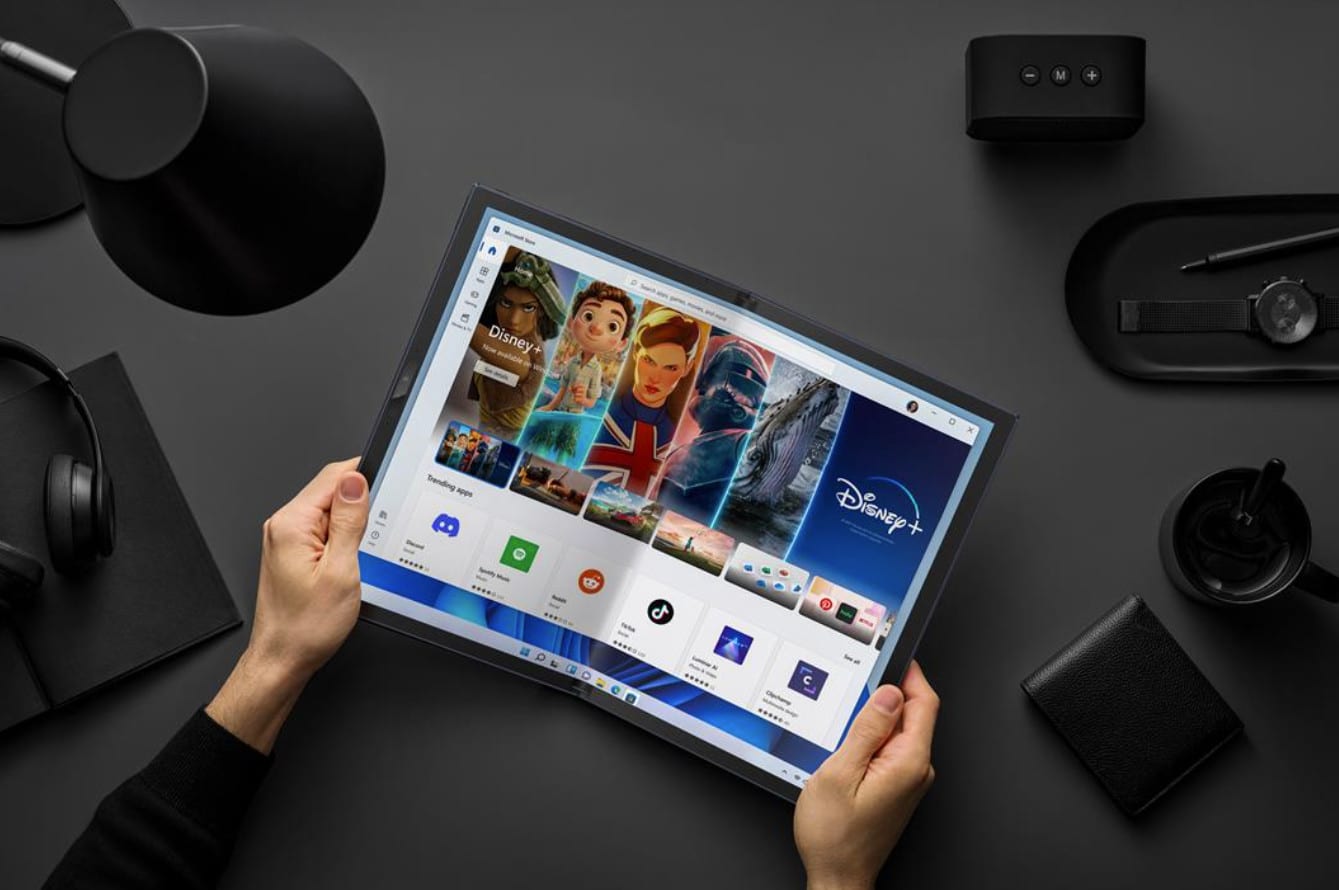 ASUS-Zenbook-17-Fold-OLED-UX9702