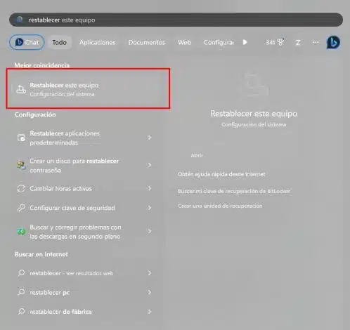 Menú de Inicio de Windows marcando la opción de Restablecer este equipo.