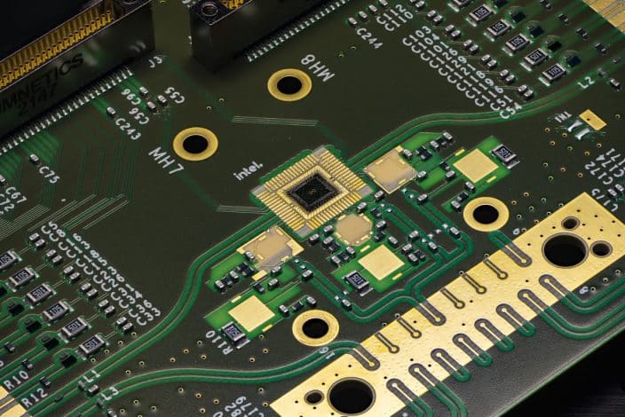 intel-Tunnel-Falls-chip-cuantico