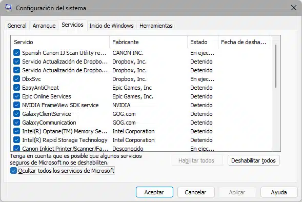 Menú de Configuracion del Sistema, con la opción de Ocultar todos los servicios de microsoft